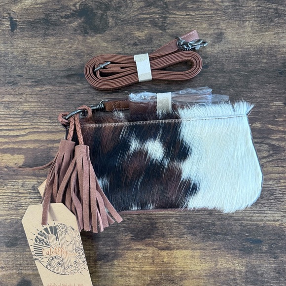 NWT CatchFly Hair‑on‑Hide Western Convertible Shoulder Bag with Leather Tassels - Picture 5 of 5